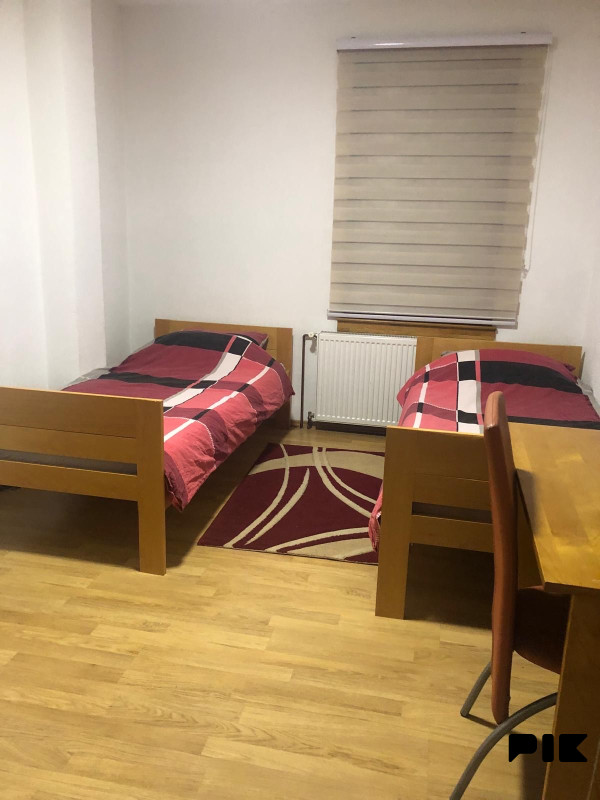 Izdajem stan u Sokolovic Koloniji 5