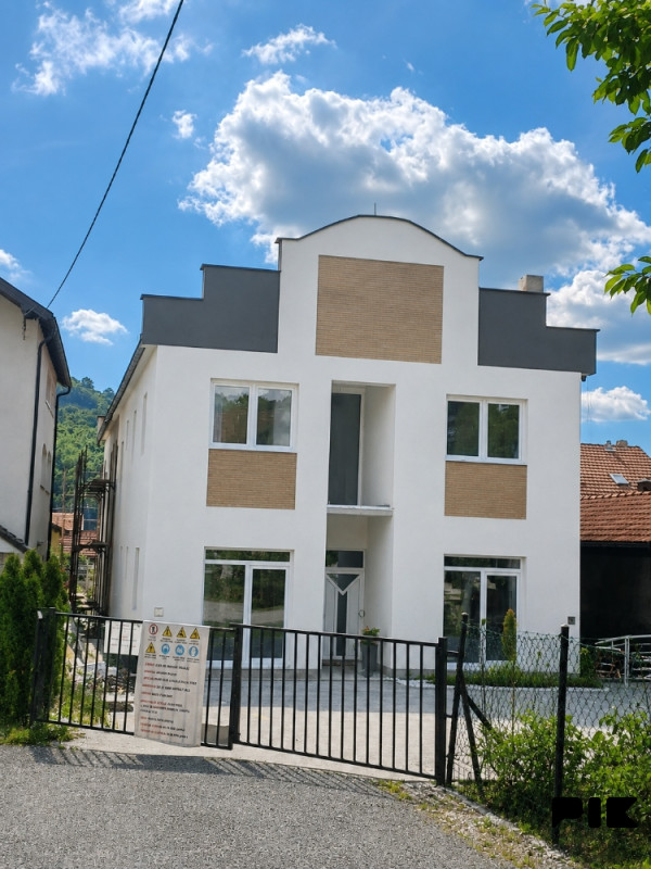 TROSOBAN STAN 63,80m2- NOVOGRADNJA - TUZLA-PARKING MJESTO GRATIS 2