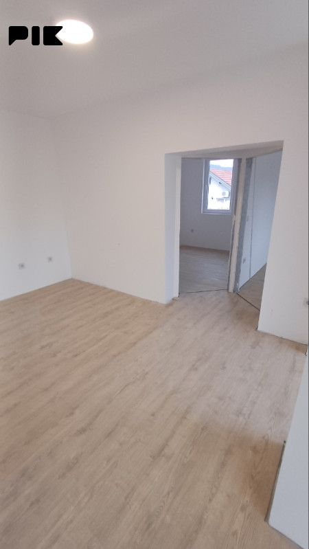 TROSOBAN STAN 63,80m2- NOVOGRADNJA - TUZLA-PARKING MJESTO GRATIS 10