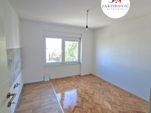 Stan 58 m2 u centru Brčkog photo 5