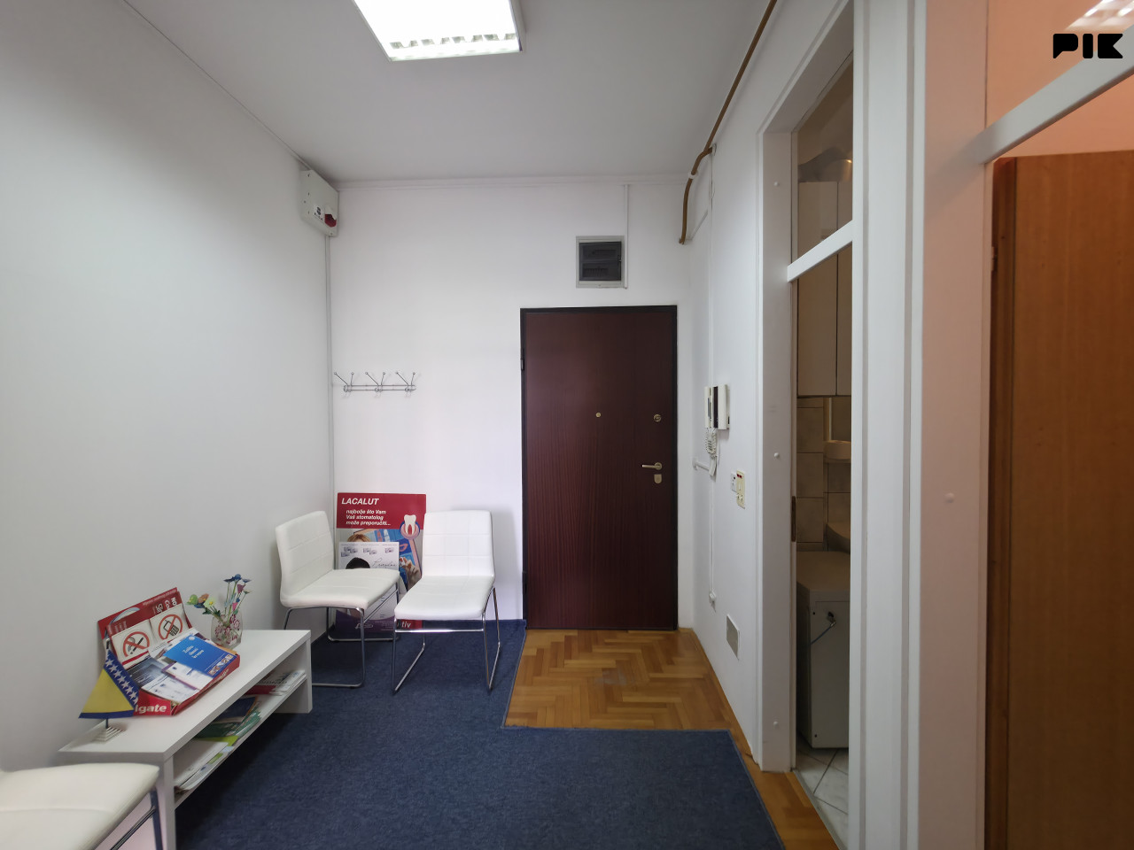 Opremljen poslovni prostor/stomatološka ordinacija, Hrasno 8
