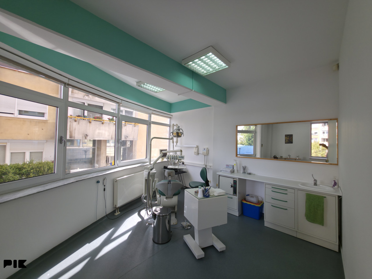 Furnished commercial space/dental office, Hrasno