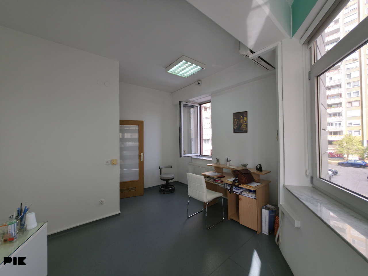 Opremljen poslovni prostor/stomatološka ordinacija, Hrasno 10