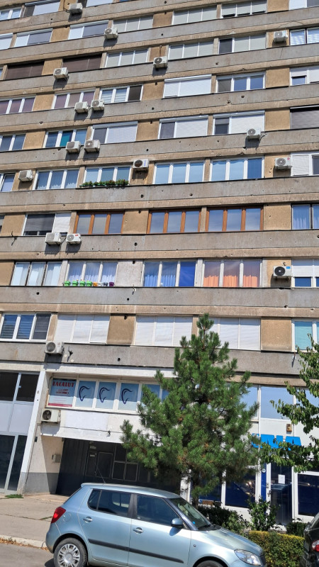 Sigenx izdaje trosoban stan/Novo Sarajevo/"Šibica"/71 m2 17