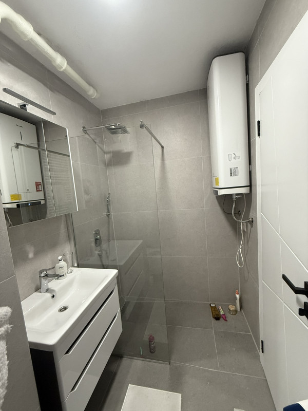 Sigenx izdaje trosoban stan/Novo Sarajevo/"Šibica"/71 m2 14
