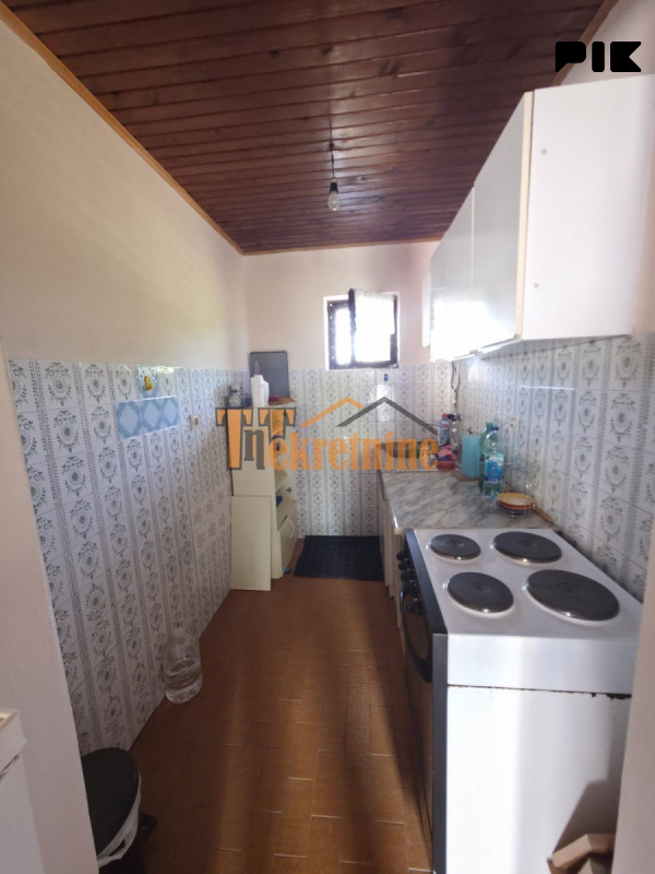 Stambeni objekat 130m2 na placu od 1275m2 - Slatina 7