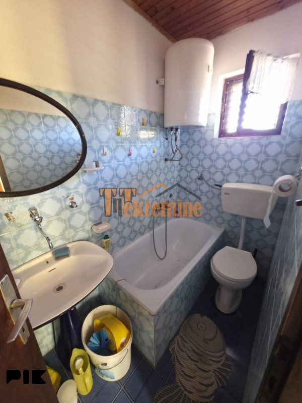 Stambeni objekat 130m2 na placu od 1275m2 - Slatina 11