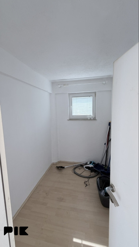 RENOVIRAN STAN 64 m2 - Ukrina 6