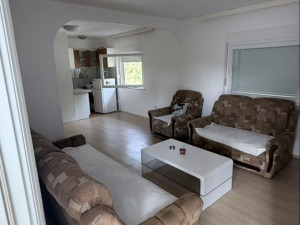 RENOVIRAN STAN 64 m2 - Ukrina