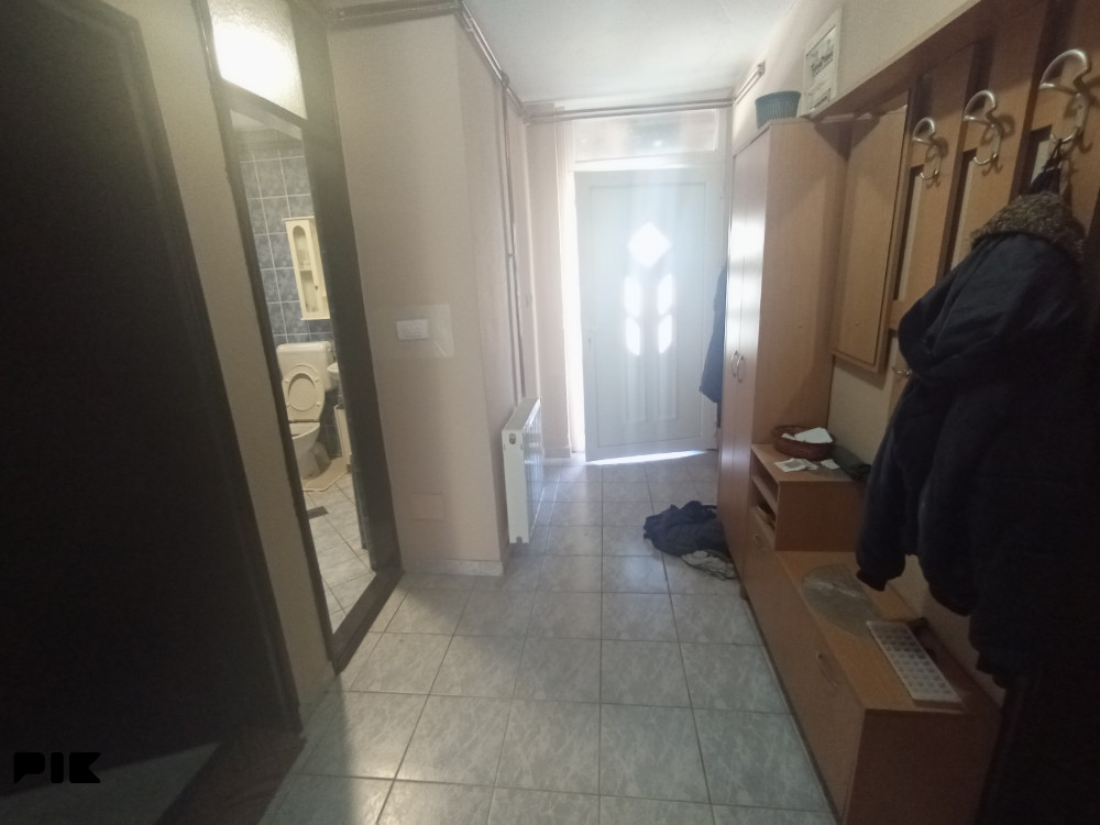 Kuća sa okućnicom i garažom Vojkovići 2