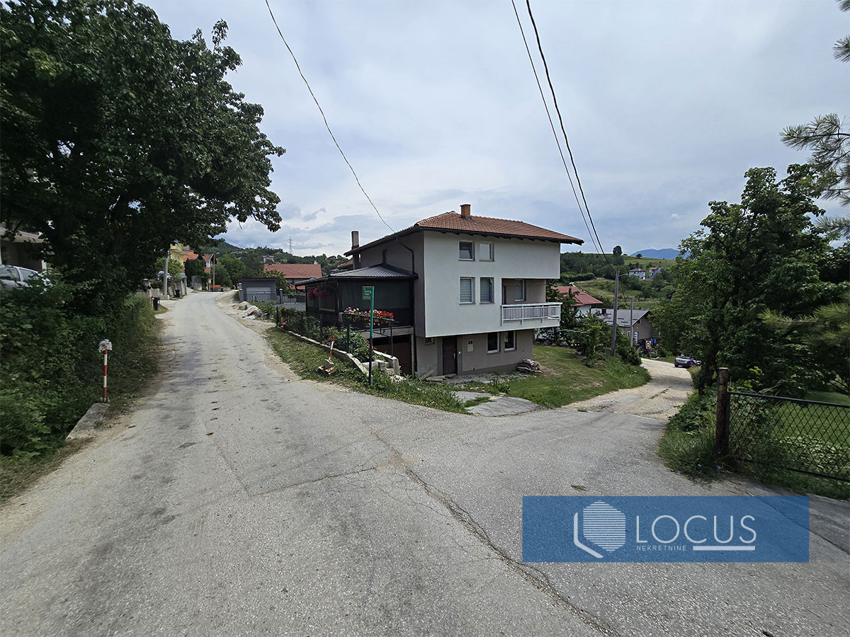 LOCUS: Zemljište površine 4.419m2, Orahov brijeg, Vogošća 11