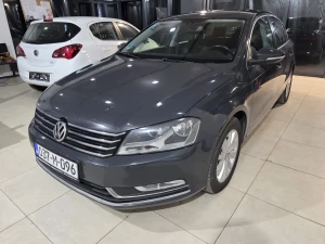 Volkswagen Passat 2011 VW PASSAT 1.6TDI 2011 GODINA NAVIGACIJA