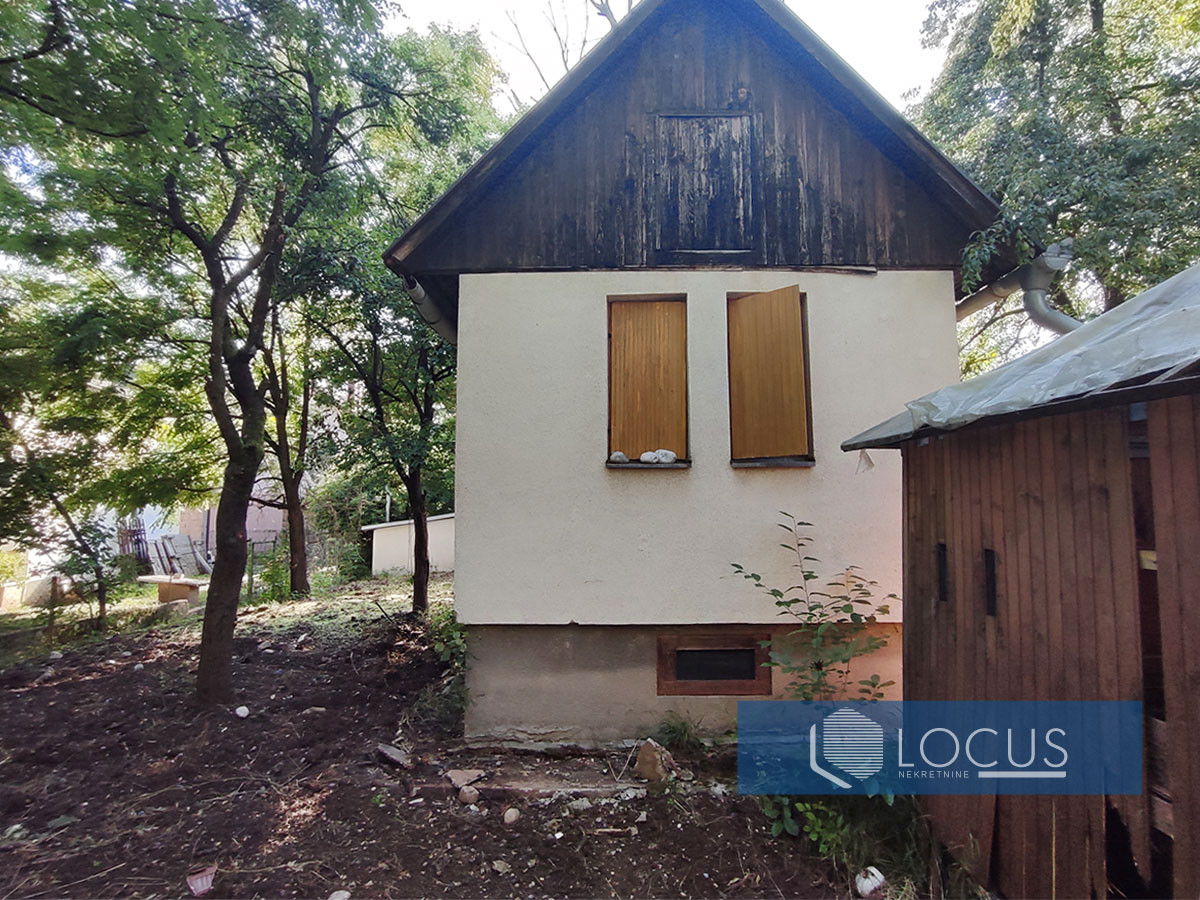 LOCUS: Ruševna kuća na parceli 900m2, Butmir, Ilidža 6