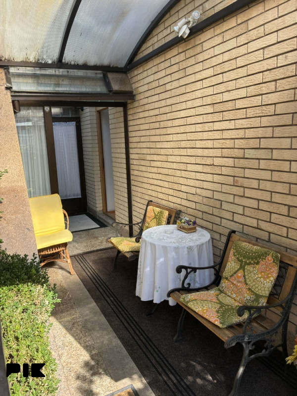 Kuća  Centar- Stara Breka 130m2 11