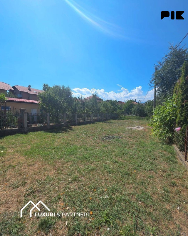Prodajem dvije kuce /STUP 9