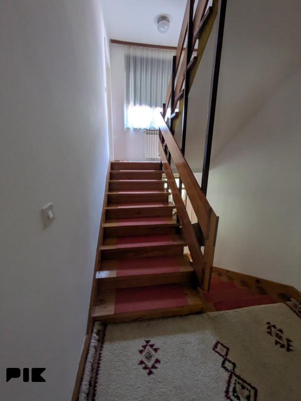 Ekskluzivna porodicna vila u Sarajevu - Centar / 215 m2 / Garaza 5