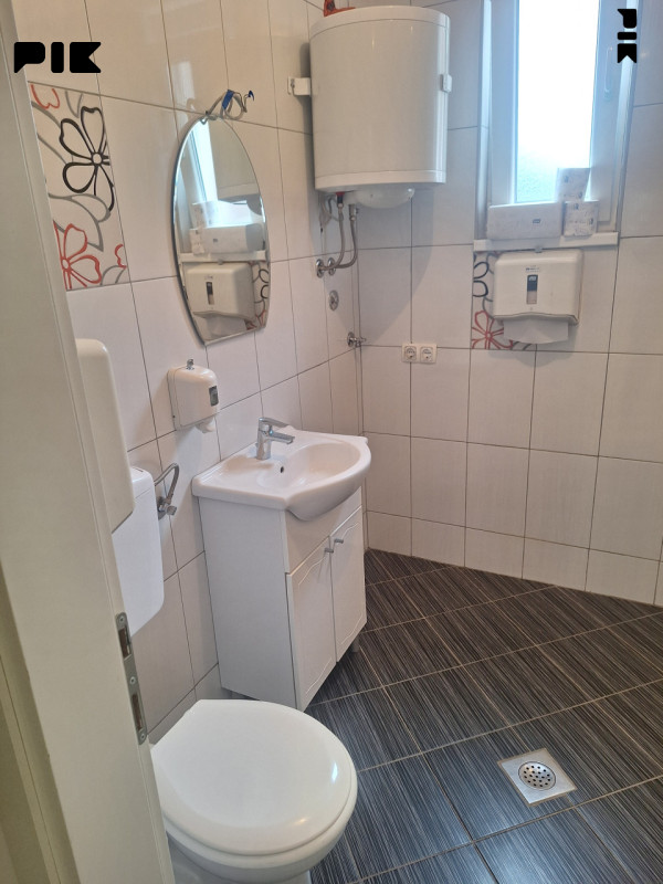 Poslovni prostor Banja Luka 45m2 4