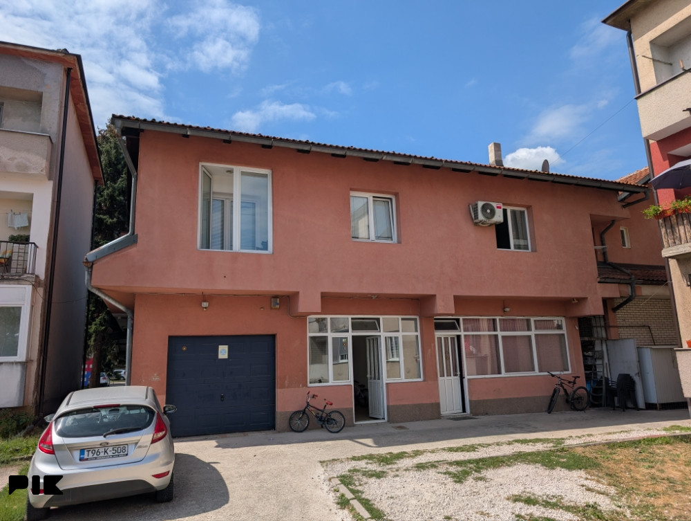 Stan, trosoban, Vitez 4