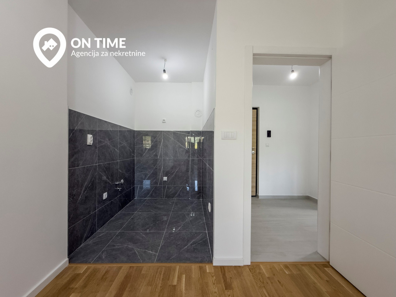 ON TIME prodaje: Dvosoban stan Istočno Sarajevo 10