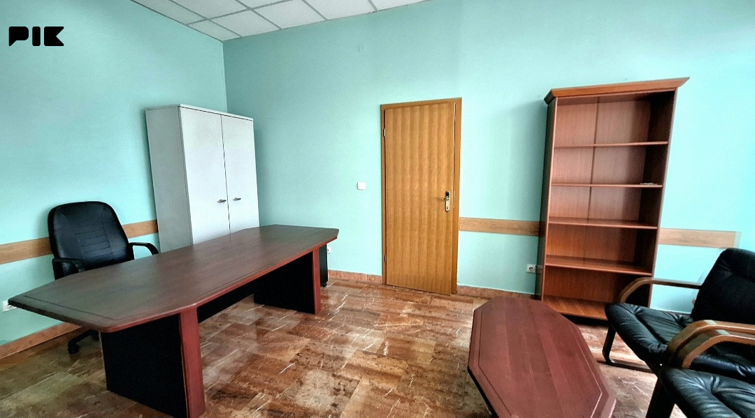 Poslovni prostor Pale 85m2 (CENTAR) 3