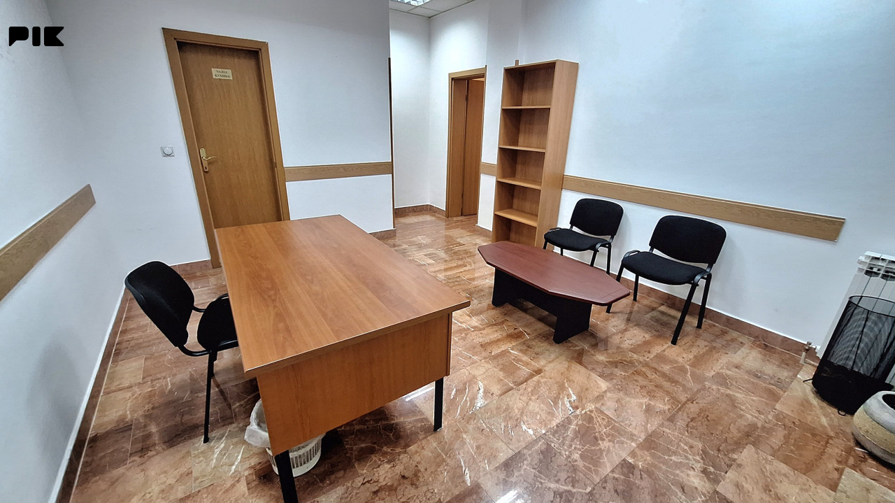 Poslovni prostor Pale 85m2 (CENTAR) 5