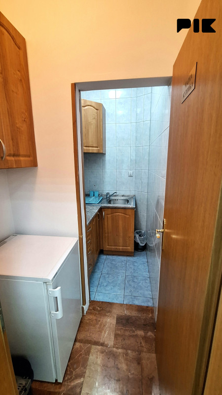 Poslovni prostor Pale 85m2 (CENTAR) 7