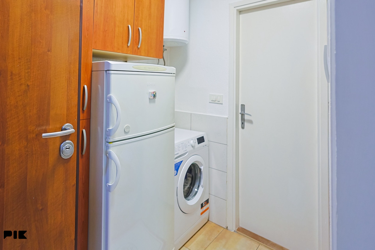 Renoviran dvosoban stan 34 m2 prvi sprat Stari Grad Sarajevo 15