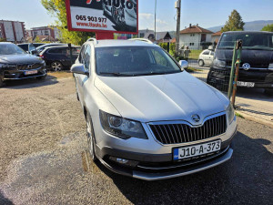 Skoda Superb Scaut 2.0 Automatik 125 Kw 4x4  2014 god Ful oprema