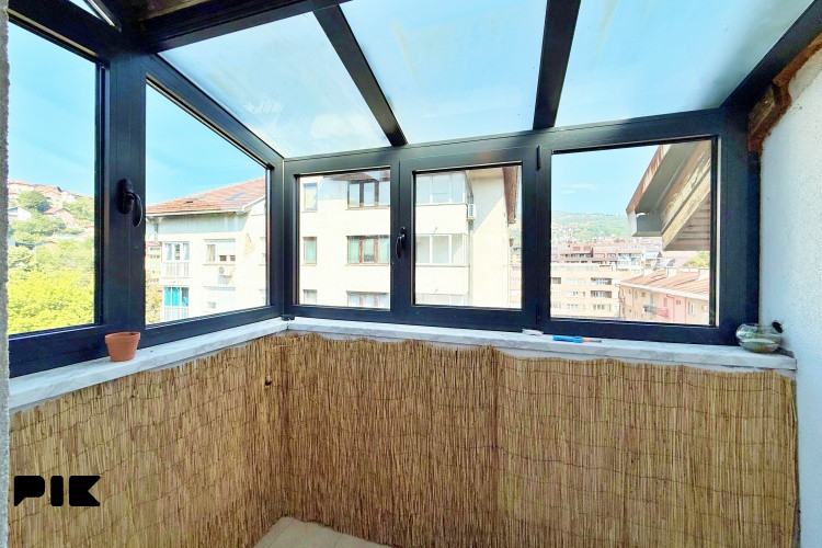 Lijep, manji trosoban stan, Buća Potok 11