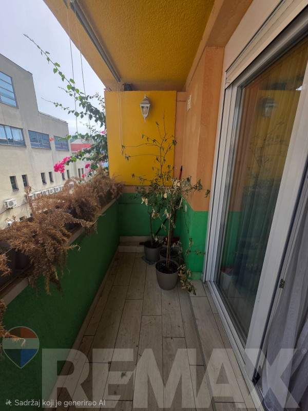 Odličan trosoban stan | Strogi centar | Parking mjesto | 2 ostave 14