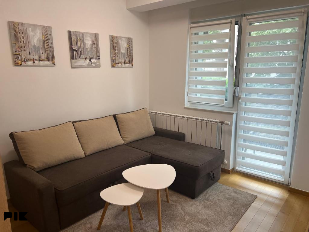 Stan – Banja Luka, Pentagon zgrade, Grad Banja Luka - Više