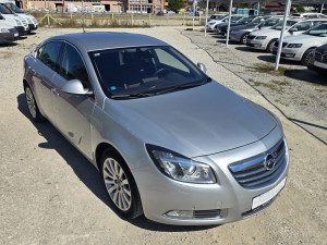 Opel Insignia 2.0 cdti 118 kw 2009 god