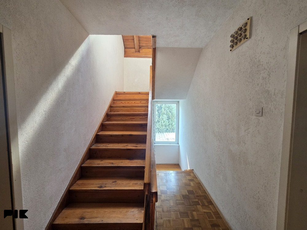 Porodična kuća u Lužanima na parceli od 602 m2 9
