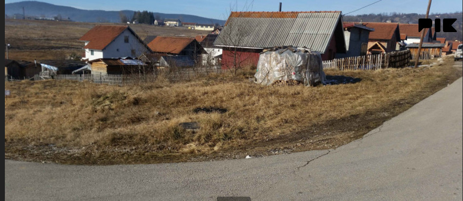 Dva građevinska placa Sokolac 3