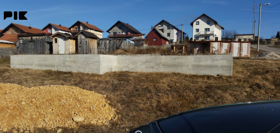 Dva građevinska placa Sokolac 4