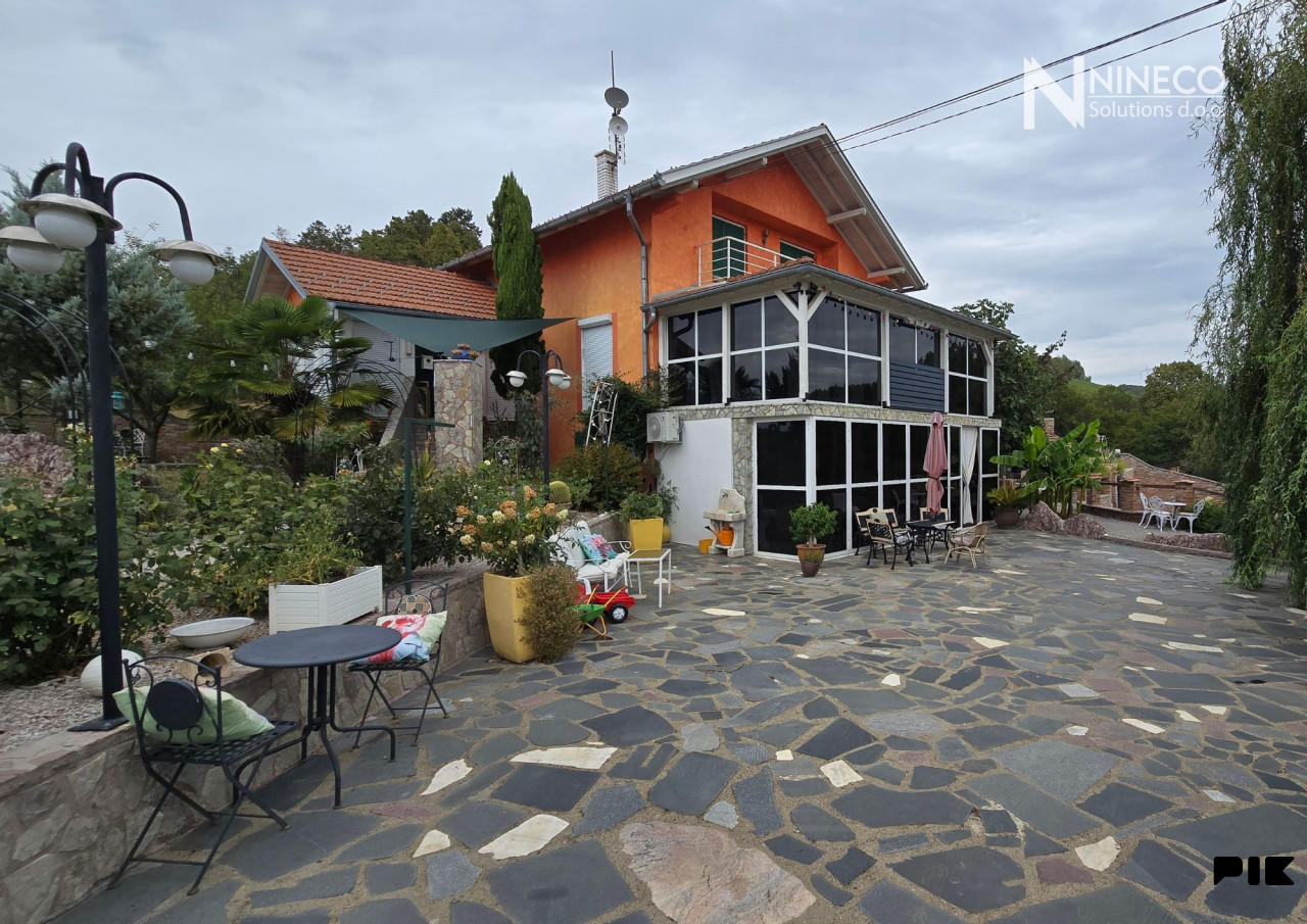 KUĆA SA ZEMLJIŠTEM I ŠUMOM - JABLAN - LAKTAŠI - 296 m2 9