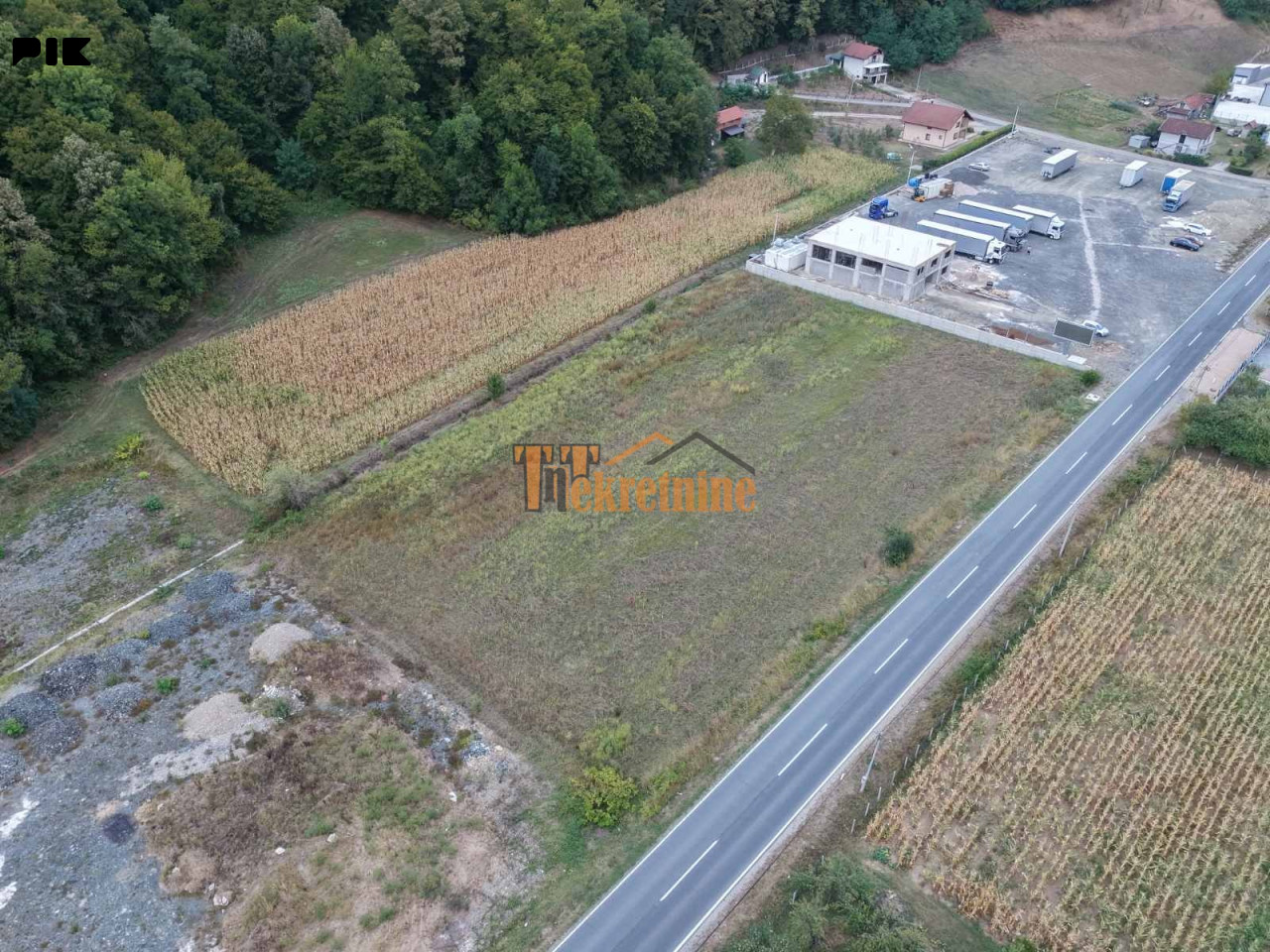 Prodaju se četiri placa uz magistralni put - Opsječko 6