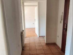 SPASOVDANSKA CENTAR ISTOČNOG SARAJEVA 51m2 , 2 BALKONA 1. SPRAT photo 5