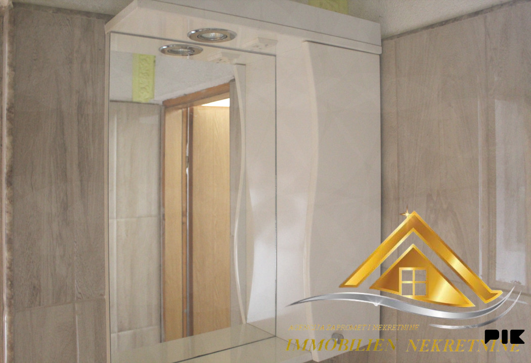 ZAKUP! Poslovni prostor 27 m2, centar grada Živinice 16