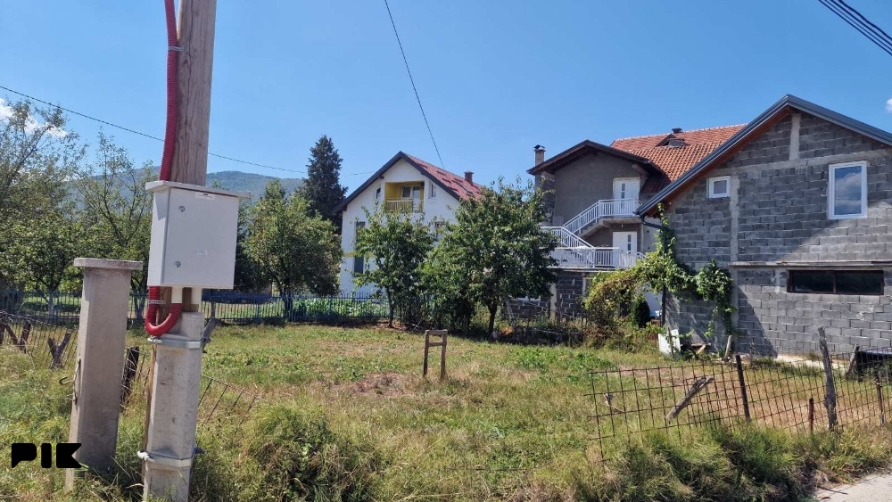 Zemljište Ilidža Otes 302 m2 3