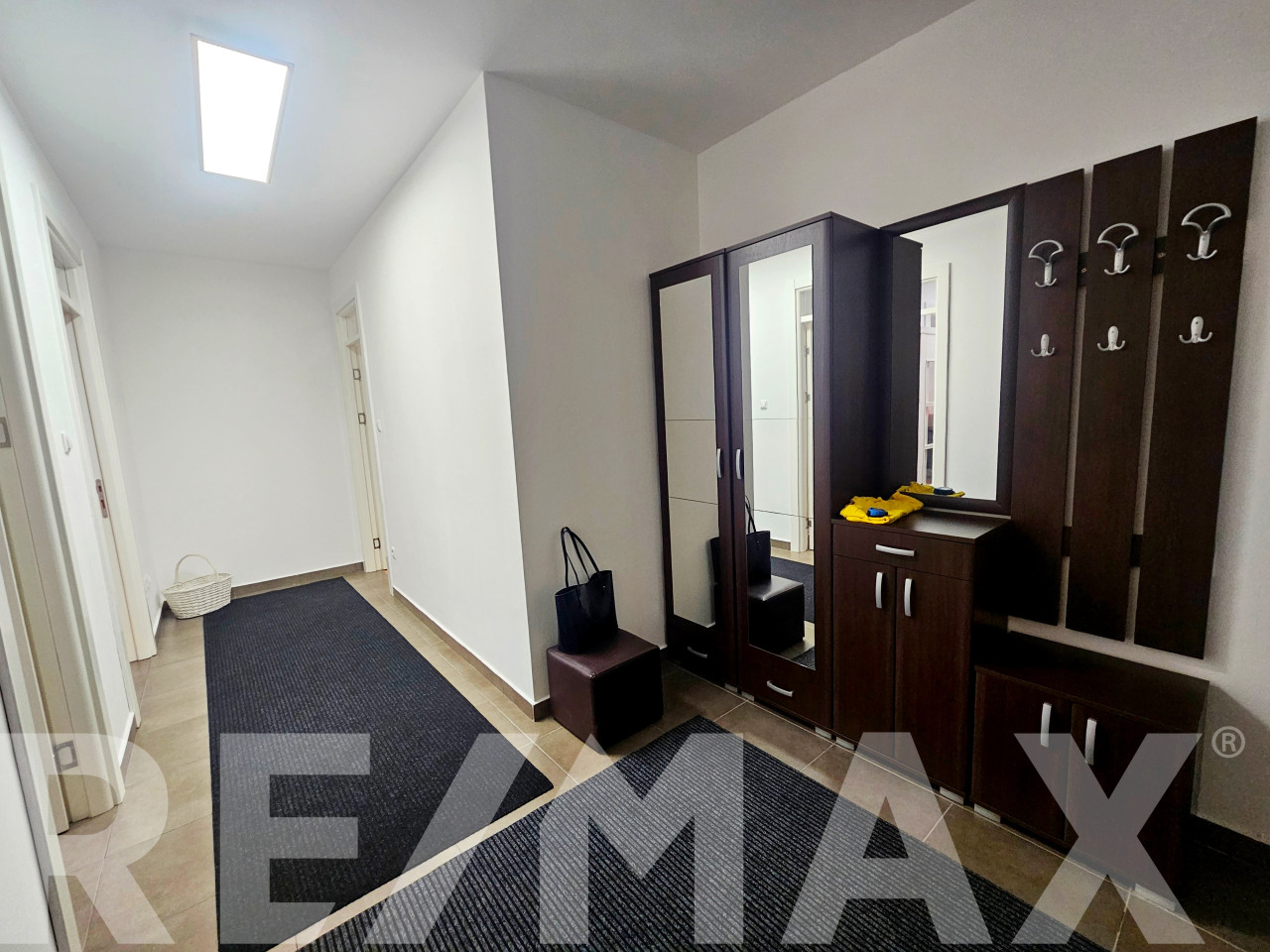 Najam četvorosobnog stana od 130m2 | NOVA VAROŠ | Stari Hrast 13