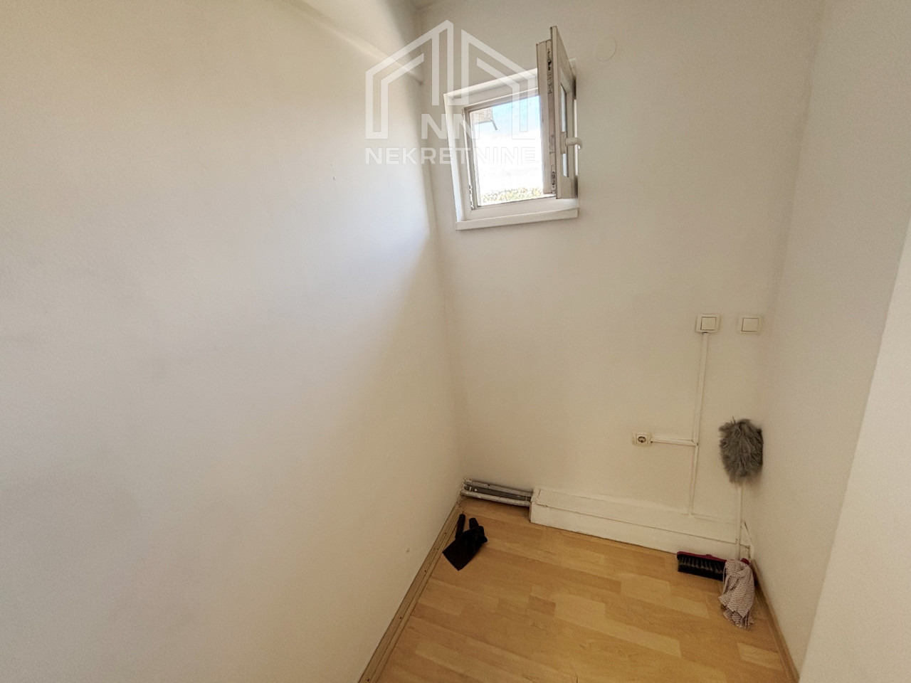 NN Nekretnine : Poslovni prostor 180m2 - Aneks 21
