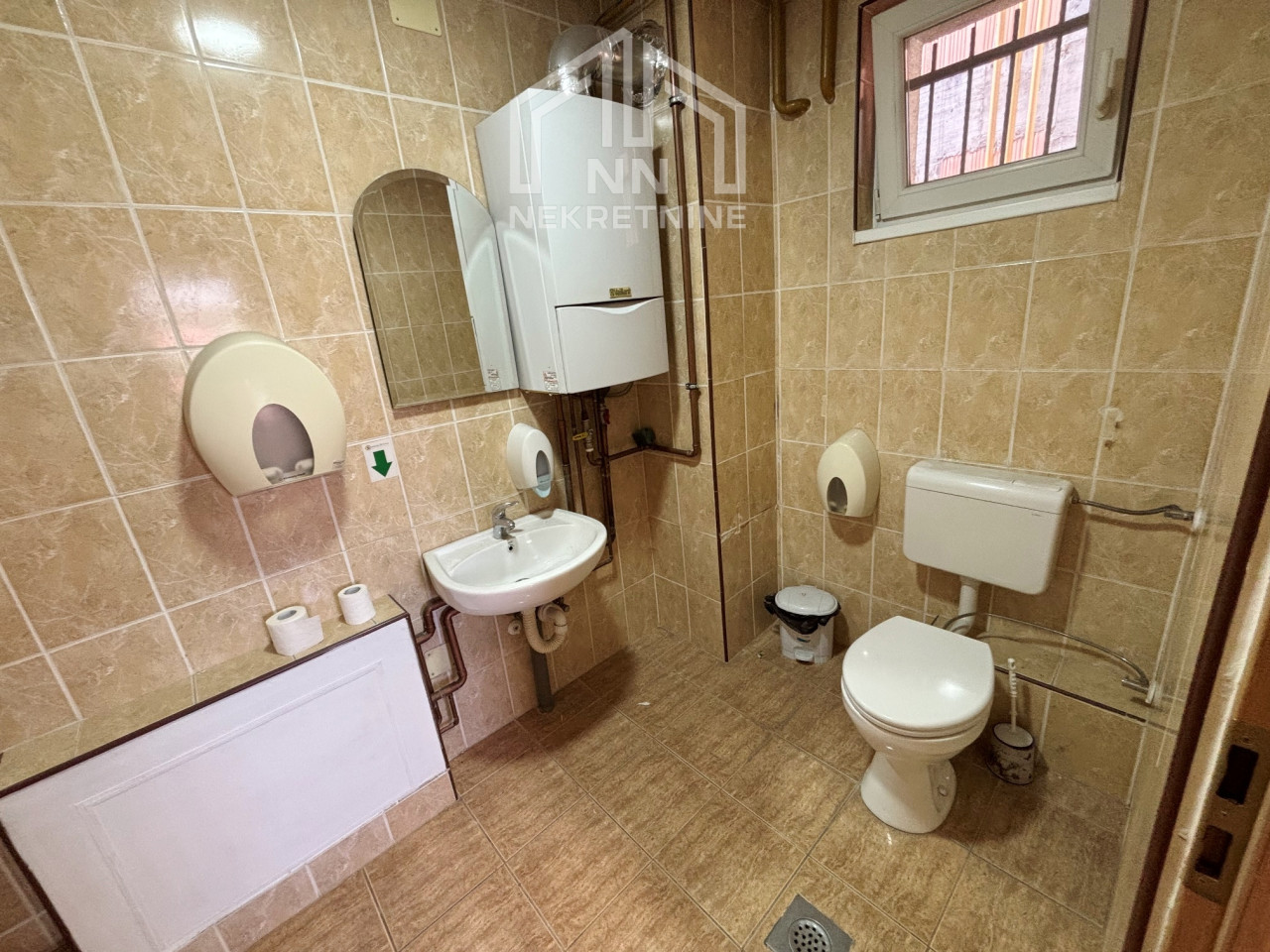 NN Nekretnine : Poslovni prostor 180m2 - Aneks 25