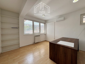 NN Nekretnine : Poslovni prostor 180m2 - Aneks
