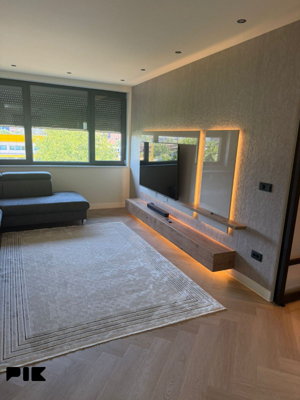 Stan Zenica 65m2,Odlično stanje, full renoviran