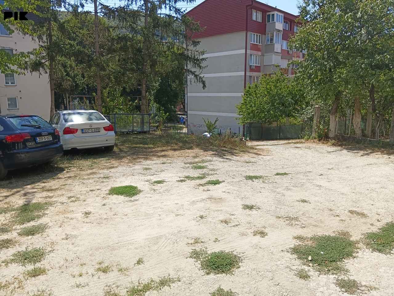 Poslovni prostor Vogošća 170m2 sa privatnim parkingom 10 mjesta 2