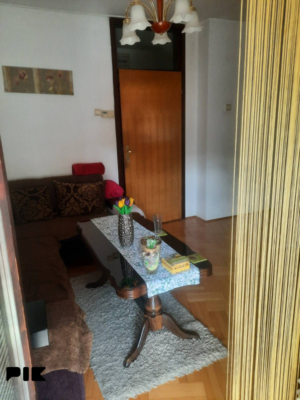 Trosoban stan Zvornik 63.35m2 - centar 2