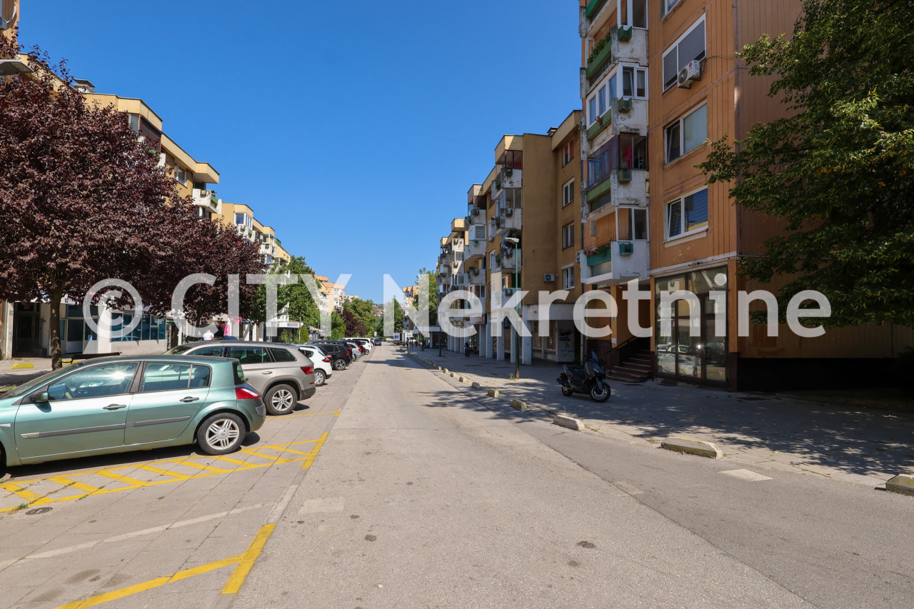 Trosoban stan - Novi grad - Alipašino polje C faza - 72 m2 27