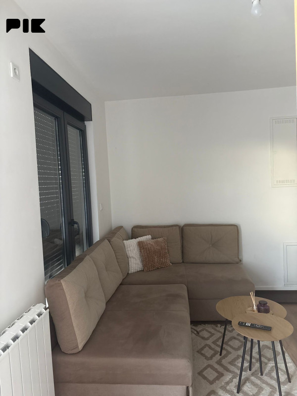 Stan na dan Tuzla stan sa tarasom 062/716-257 13