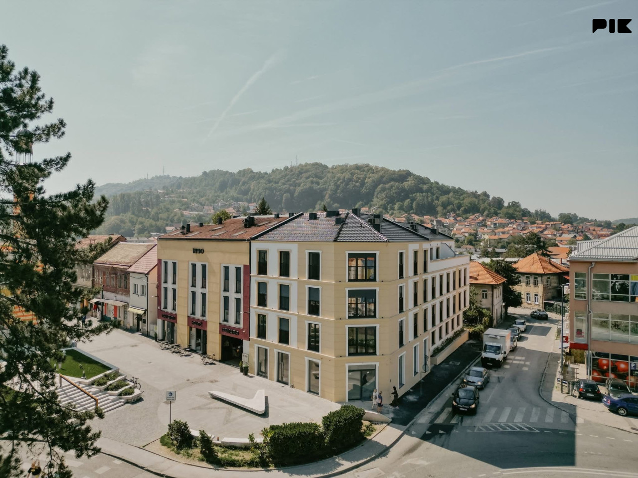 Stan na dan Tuzla stan sa tarasom 062/716-257